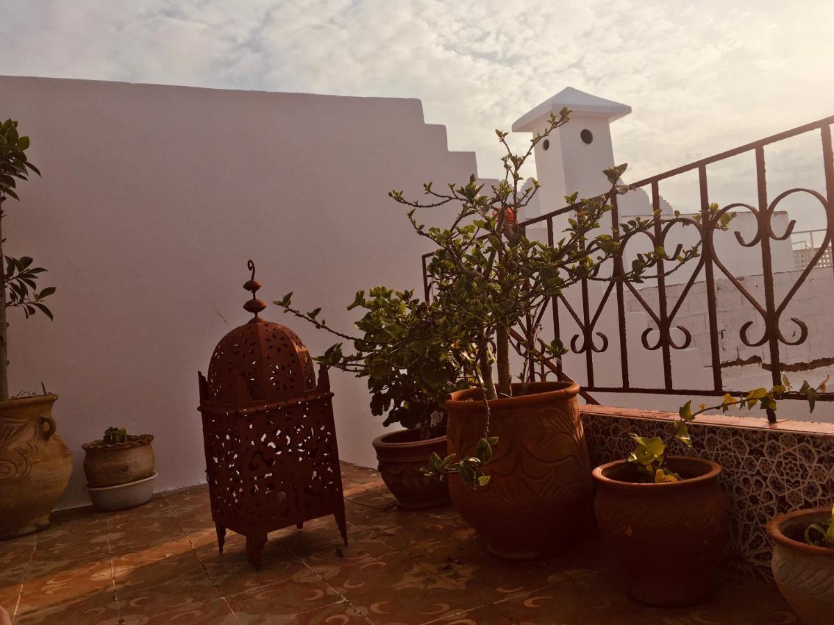 HATHOR ,Casa marroquí con dos terrazas en la Medina antigua , ideal parejas!! Asilah Exterior foto