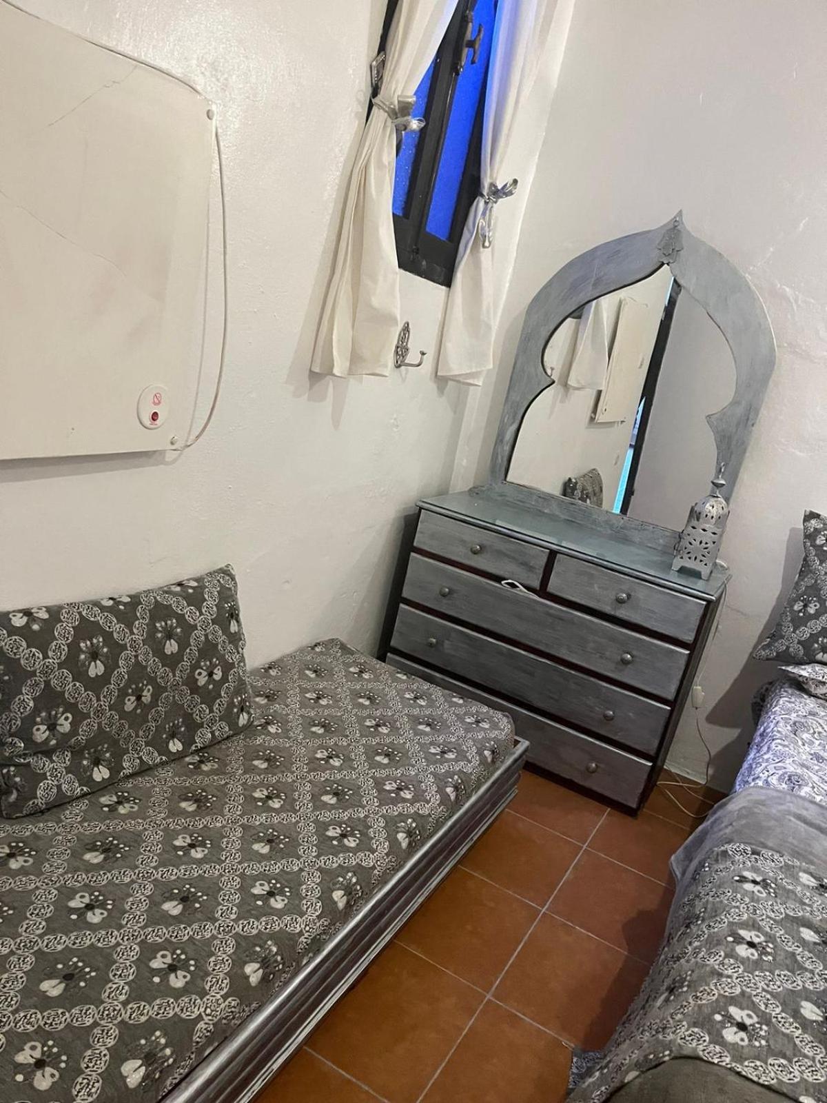 HATHOR ,Casa marroquí con dos terrazas en la Medina antigua , ideal parejas!! Asilah Exterior foto